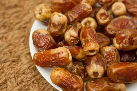 تصویر 1 از خرید خرما زاهدی صادراتی + قیمت عالی با کیفیت